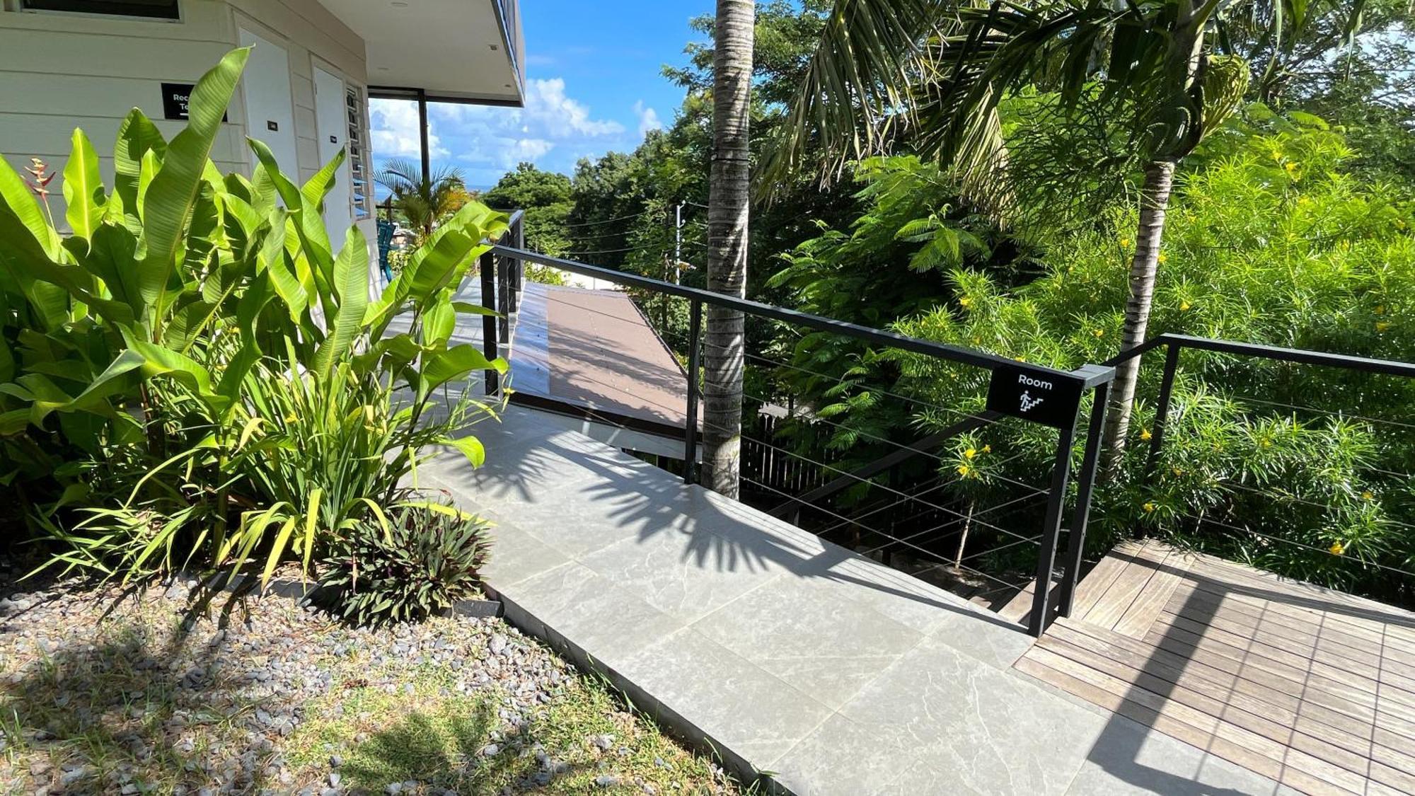Ononui Lodge Airport, Ocean-View, Private Bathroom And Balcony, Free Wifi And Parking, On-Site Car Rental Faaa Buitenkant foto