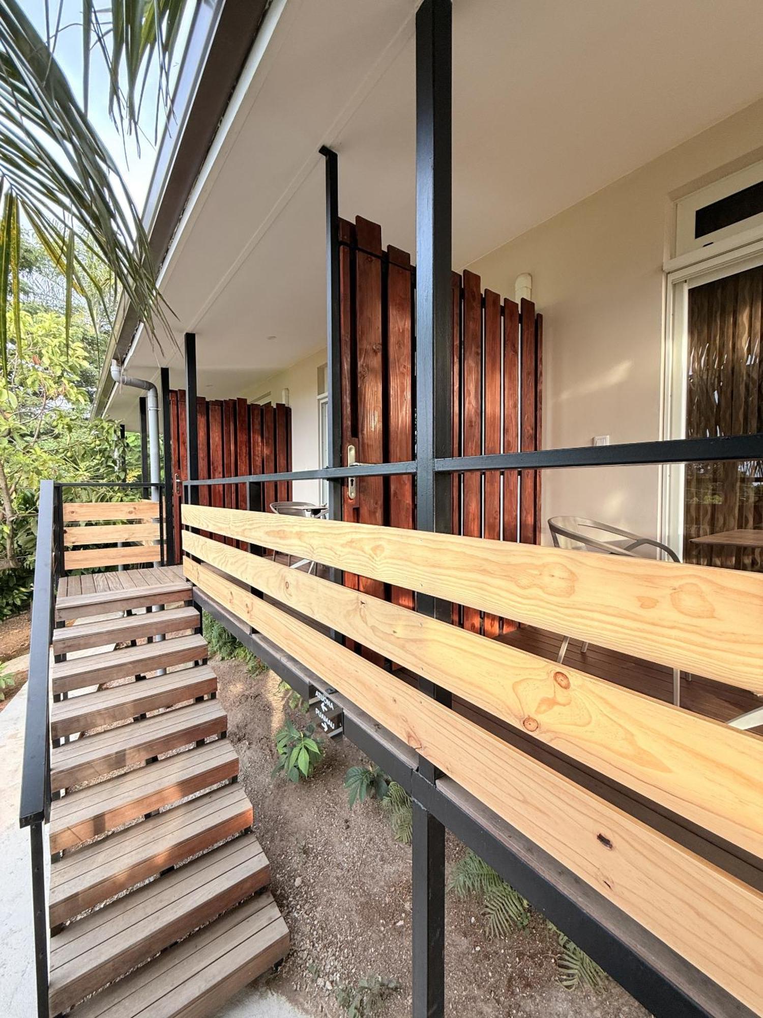 Ononui Lodge Airport, Ocean-View, Private Bathroom And Balcony, Free Wifi And Parking, On-Site Car Rental Faaa Buitenkant foto