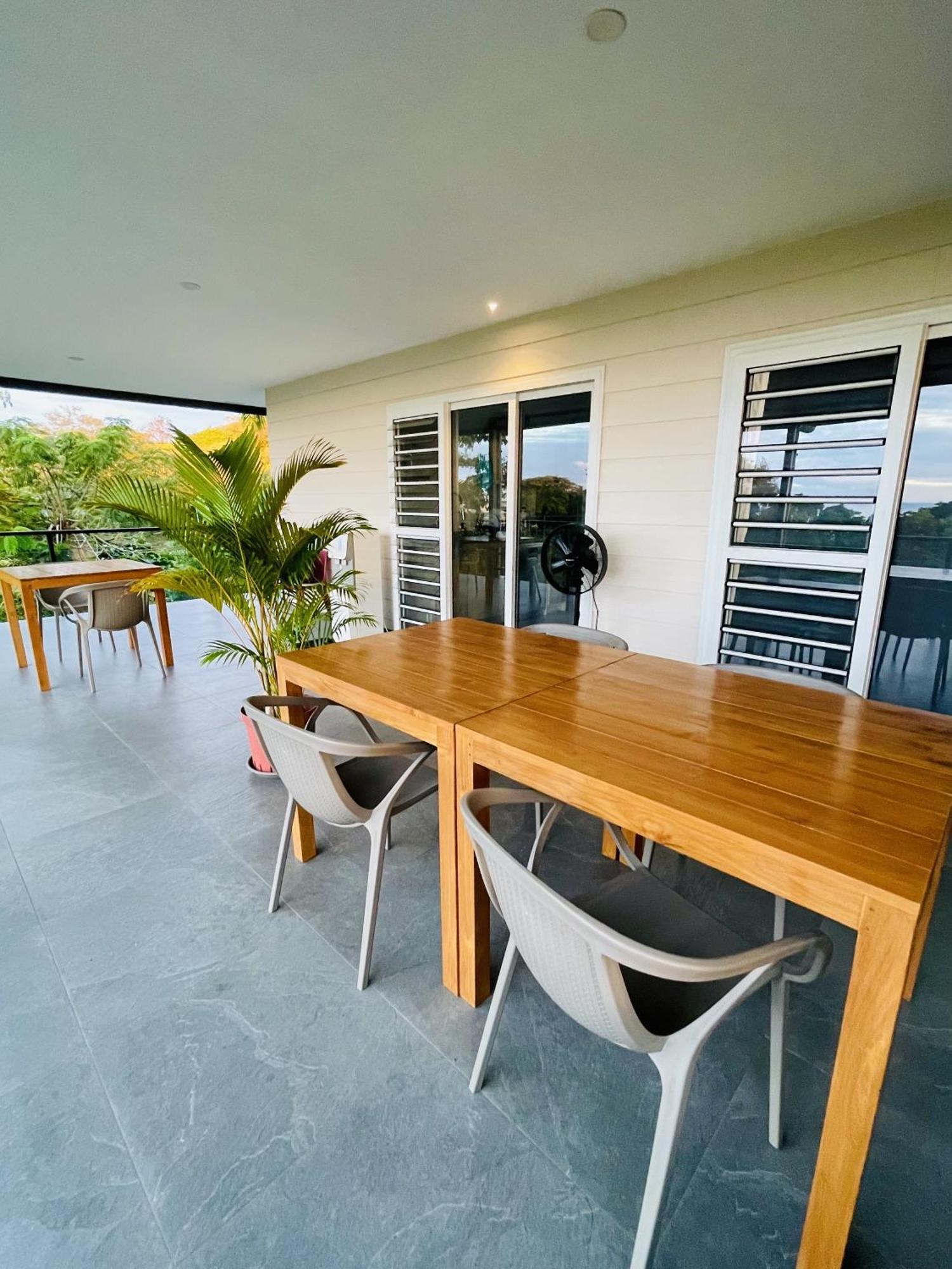 Ononui Lodge Airport, Ocean-View, Private Bathroom And Balcony, Free Wifi And Parking, On-Site Car Rental Faaa Buitenkant foto