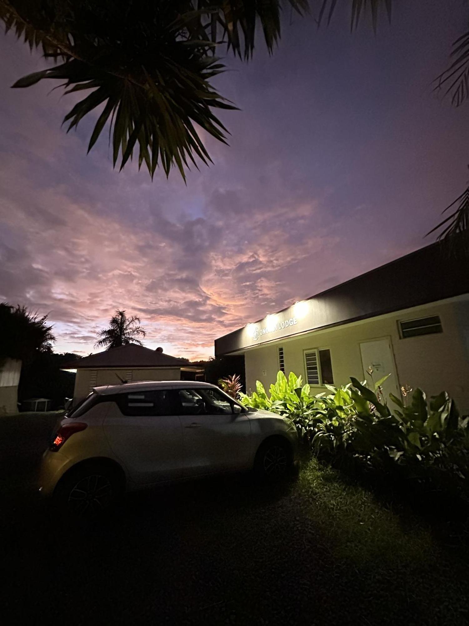 Ononui Lodge Airport, Ocean-View, Private Bathroom And Balcony, Free Wifi And Parking, On-Site Car Rental Faaa Buitenkant foto