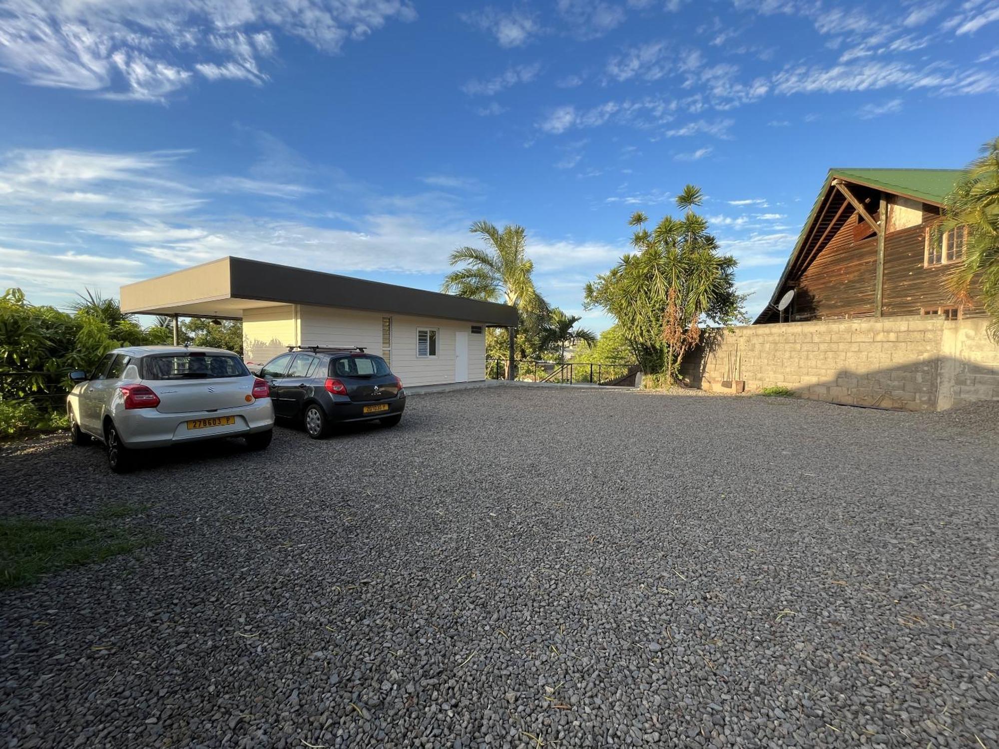 Ononui Lodge Airport, Ocean-View, Private Bathroom And Balcony, Free Wifi And Parking, On-Site Car Rental Faaa Buitenkant foto